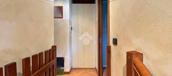 Apartamento de 2 dormitorios en Capriolo, Italy No. 273007 21