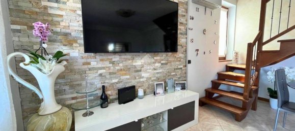 Apartamento de 2 dormitorios en Capriolo, Italy No. 273007 10