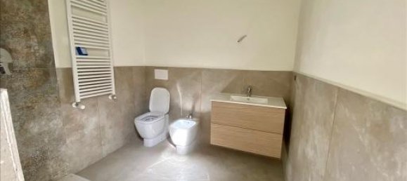 4 rooms Apartment in Florence, Italy No. 30881 19