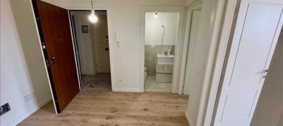 4 rooms Apartment in Florence, Italy No. 30881 14