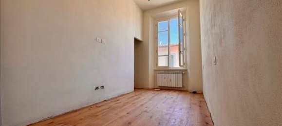 4 rooms Apartment in Florence, Italy No. 30881 7