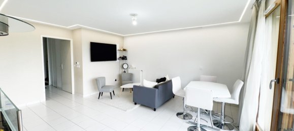 4 bedrooms House in Menucourt, France No. 289193 6