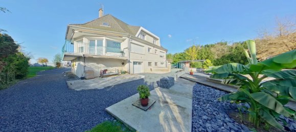 5 bedrooms Building in Etain, France No. 48706 22