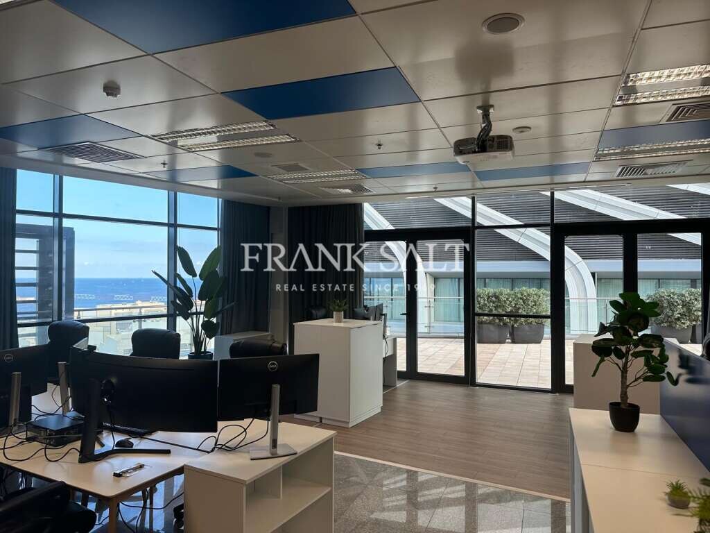 122m² Office in Saint Julian's, Malta No. 12525