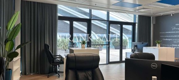 122m² Office in Saint Julian's, Malta No. 12525 2