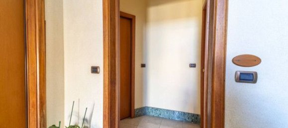 Квартира с 2 комнатами в Парма, Италия № 228860 14