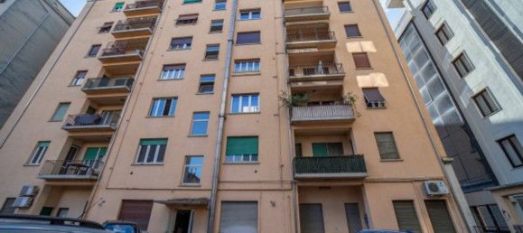 Квартира с 2 комнатами в Парма, Италия № 228860 17