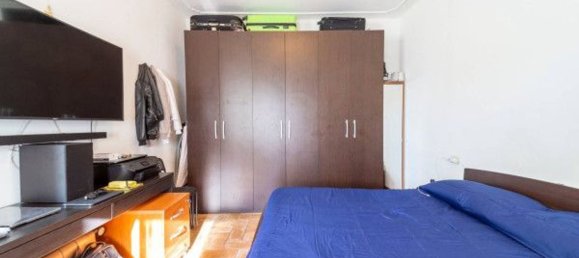 Квартира с 2 комнатами в Парма, Италия № 228860 6