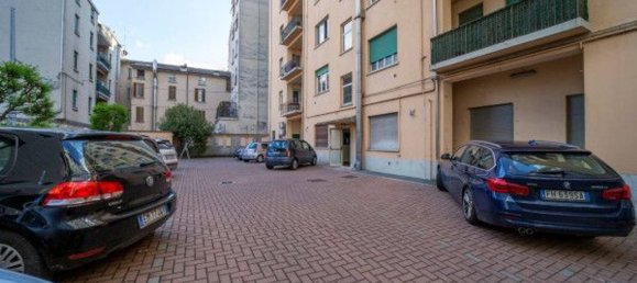 Квартира с 2 комнатами в Парма, Италия № 228860 19