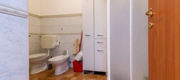 Квартира с 2 комнатами в Парма, Италия № 228860 13