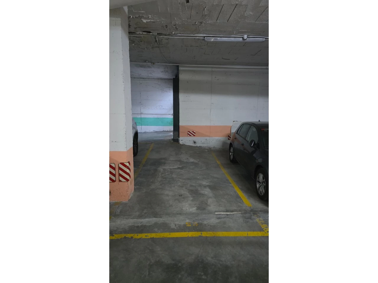  مرآب في Barcelona, Spain 14متر مربع رقم 224246