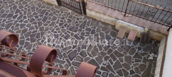 4 bedrooms House in Prata d'Ansidonia, Italy No. 165076 14