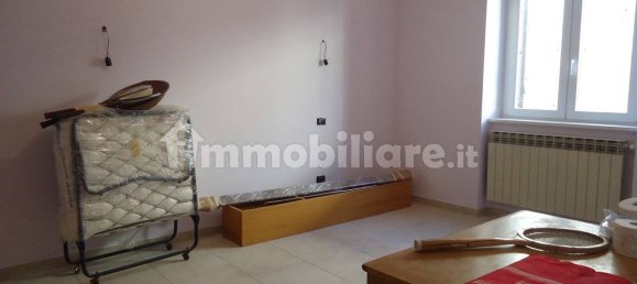 4 bedrooms House in Prata d'Ansidonia, Italy No. 165076 3