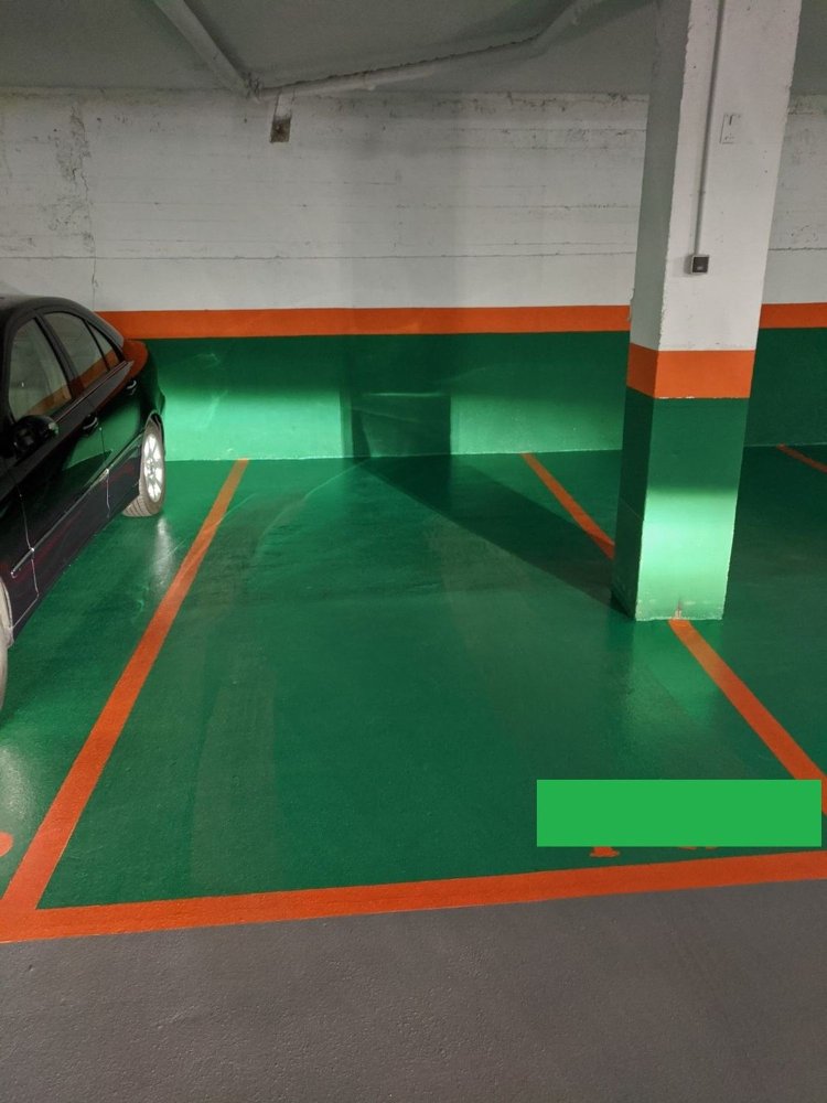  Garage in Cuatro Caminos, Spain No. 172916