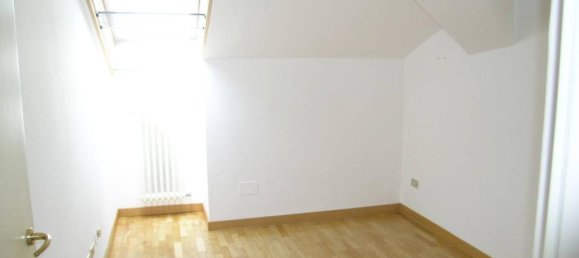 3 rooms Penthouse in Novara, Italy No. 41686 16