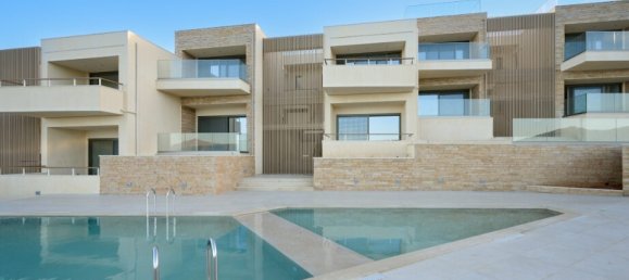 2 bedrooms Apartment in Chania, Greece No. 2585 2