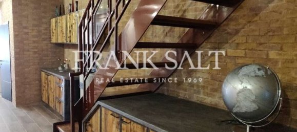 Bureau à Saint Julian's, Malta No. 13223 6