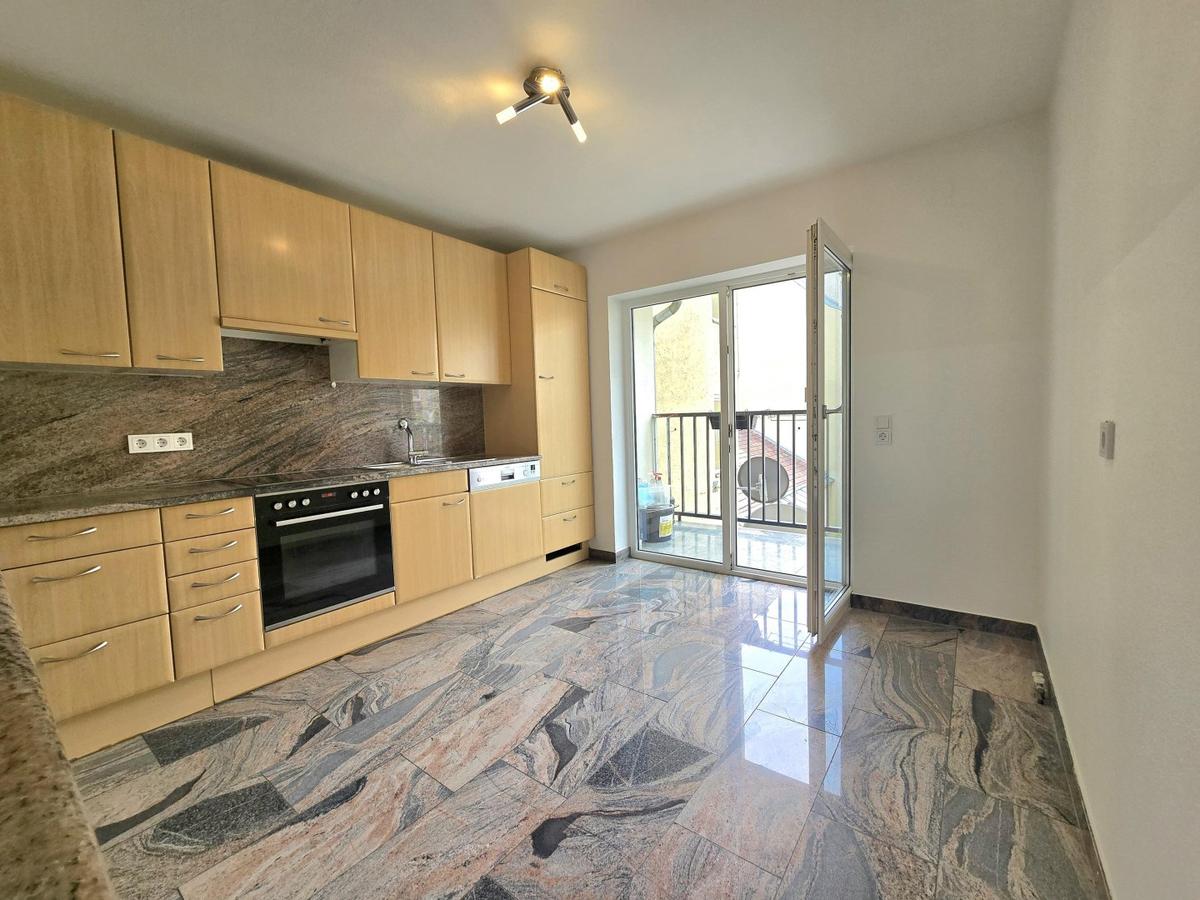 5 rooms Apartment in Favoriten, Austria No. 238905