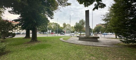 Studio in Pavia, Italy, Nr. 380003 18