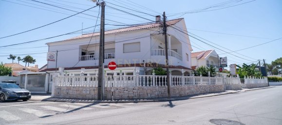 Imóvel comercial em Almada, Portugal 209 m² N.º 345348 3