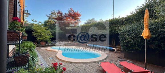 3 bedrooms Villa in Lesmo, Italy No. 296801 5