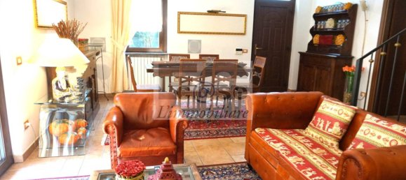 3 bedrooms Villa in Lesmo, Italy No. 296801 8