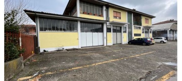 Almacén en Urgnano, Italy 713 m² No. 359067 2