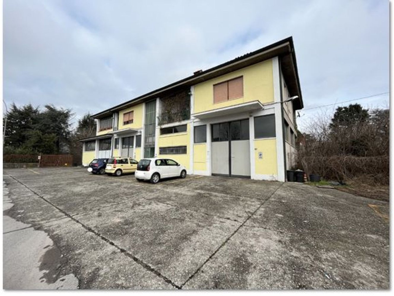 Almacén en Urgnano, Italy 713 m² No. 359067