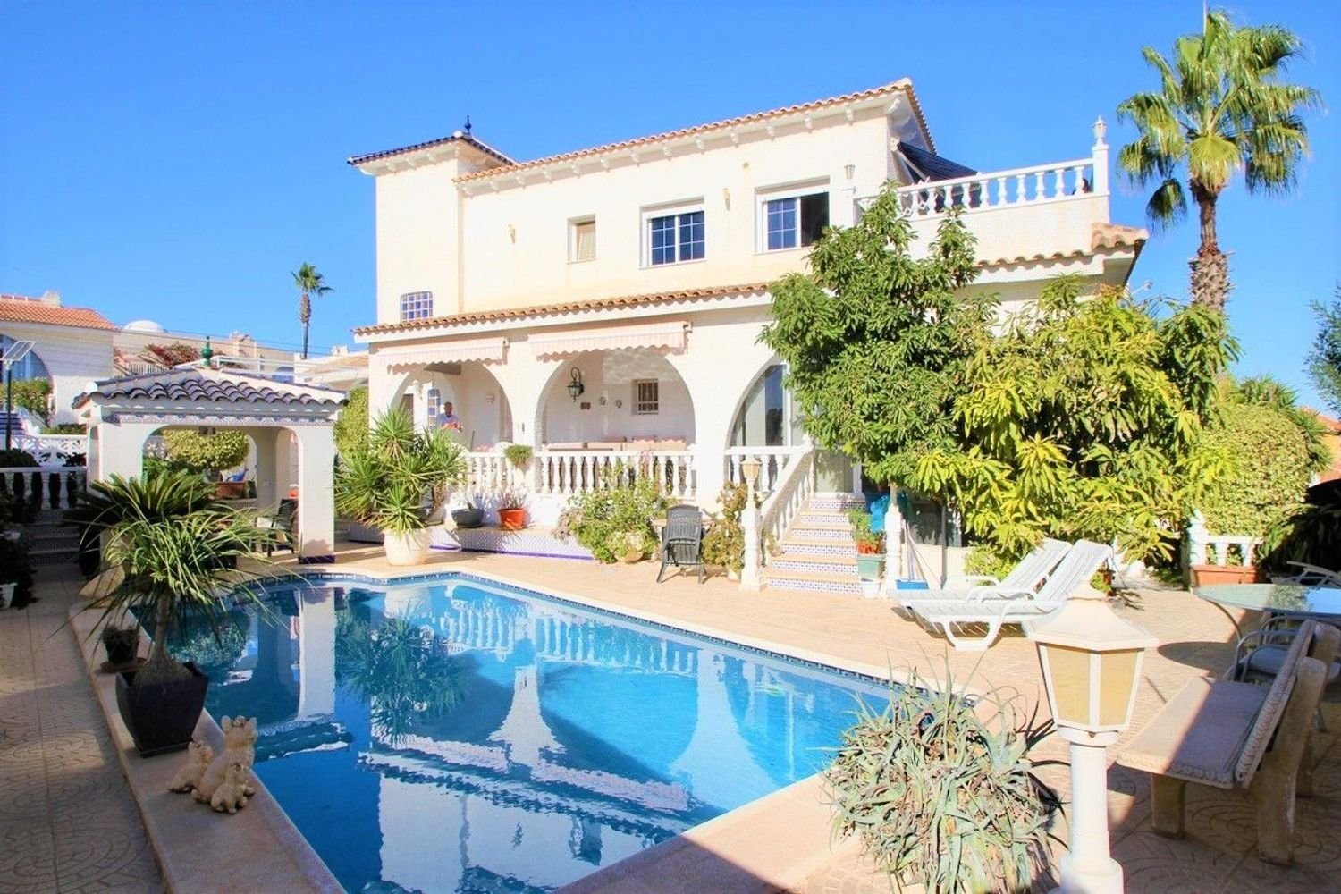 6 bedrooms Villa in Alicante, Spain No. 151947