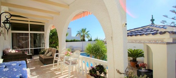 6 bedrooms Villa in Alicante, Spain No. 151947 5