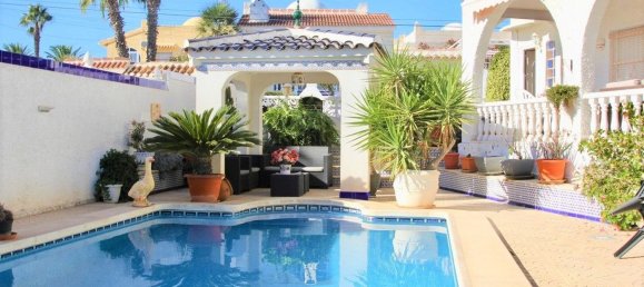 6 bedrooms Villa in Alicante, Spain No. 151947 2