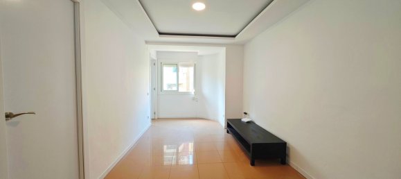 2 bedrooms Apartment in L'Hospitalet de Llobregat, Spain No. 172303 12