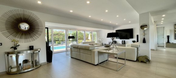 8 bedrooms House in Marbella, Spain No. 117795 6