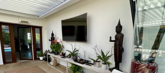 8 bedrooms House in Marbella, Spain No. 117795 16