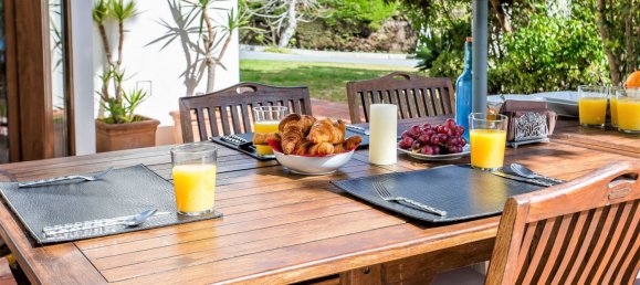 8 bedrooms House in Marbella, Spain No. 117795 5