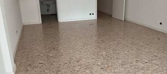 60m² Office in Udine, Italy No. 265114 3