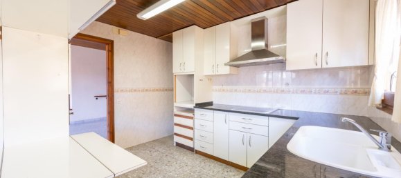 4 bedrooms House in Torello, Spain No. 158023 8