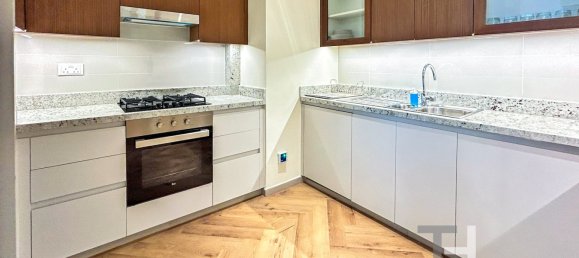 Квартира с 2 спальнями в Бурдж-Халифа, ОАЭ № 33331 2