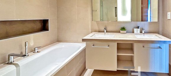 Квартира с 2 спальнями в Бурдж-Халифа, ОАЭ № 33331 28