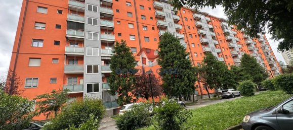 4 rooms Apartment in Milan, Italy No. 269898 20