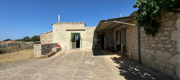 4 rooms House in Modica, Italy No. 233817 27