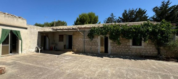 4 rooms House in Modica, Italy No. 233817 15