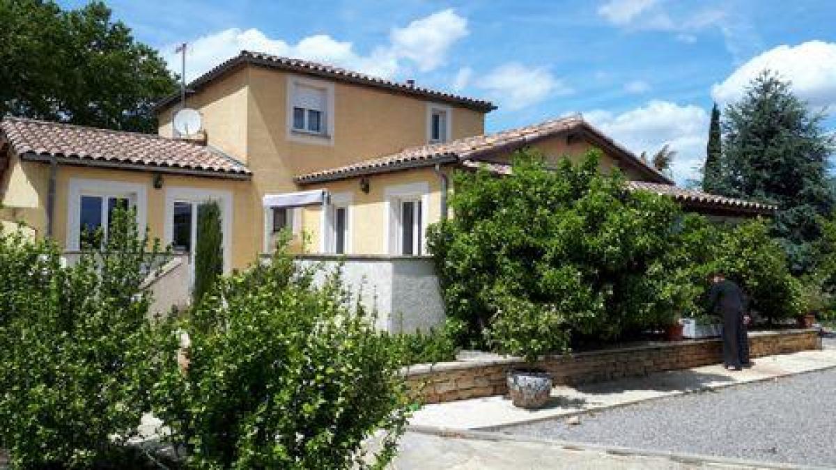 Casa de 4 dormitorios en Narbonne, France No. 29432