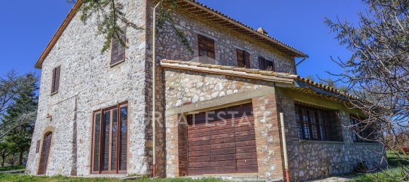 6 rooms House in Avigliano Umbro, Italy No. 179452 16