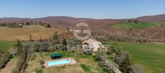 6 rooms House in Avigliano Umbro, Italy No. 179452 4