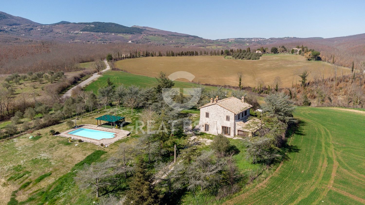 6 rooms House in Avigliano Umbro, Italy No. 179452