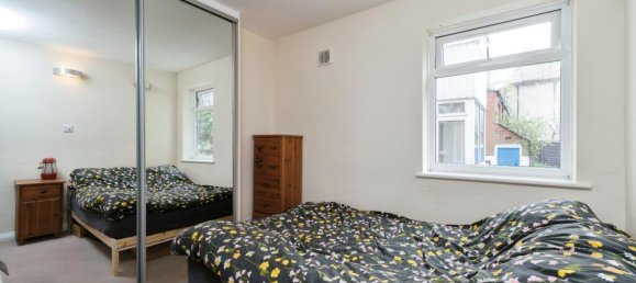 1 bedroom Apartment in South Croydon, United Kingdom No. 8081 8