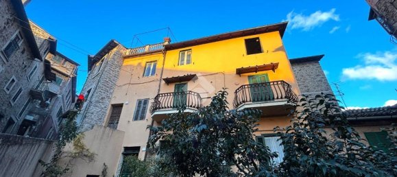 3-salle Appartement à Subiaco, Italy No. 151772 3