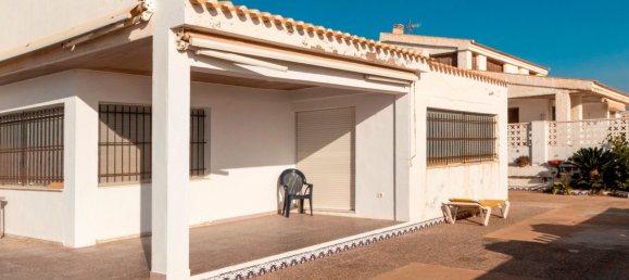5 bedrooms House in Guardamar del Segura, Spain No. 51187 3