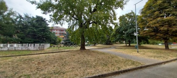 4 Schlafzimmer Wohnung in Orbassano, Italy, Nr. 374916 3